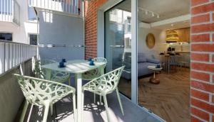 Green Port Klimatyczny 1 z basenem, jacuzzi i sauną Admus