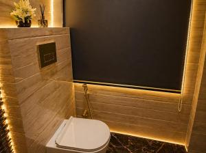 Hotel Premium BLamount Near Delhi Airport - Free Airport Pick Up & Drop