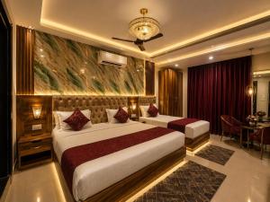 Hotel Premium BLamount Near Delhi Airport - Free Airport Pick Up & Drop