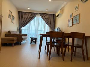 TIMURBAY KUANTAN -BEACHFRONT PARADISE GETAWAY
