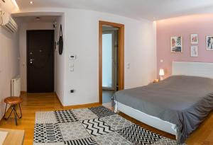 Penthouse studio for 2 with private terrace