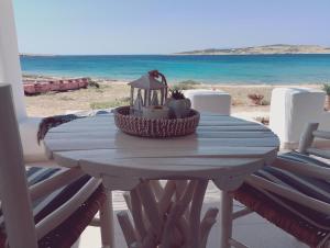 Palio Karnagio Παλιό Καρνάγιο