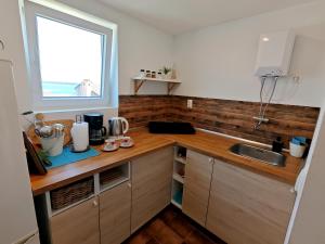 Sea View Apartment Tkon with Terrace Sleeps 6