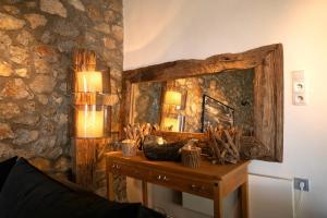 Lithos Suite by Ski Alure