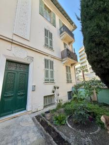 Very charming studio in Nice