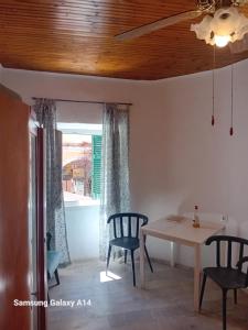 vintage and beutiful apartment in town