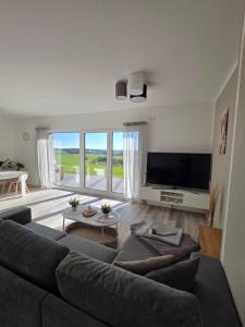 Panorama trifft Gemütlichkeit FeWo Weitblick