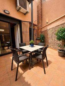 Flaugier Apartments (B2)