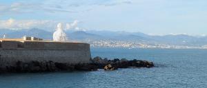 La Perle dAntibes beach and port 300 m away