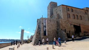 La Perle dAntibes beach and port 300 m away
