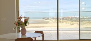 Studio Soetkin - Beach Balcony and Seaviews