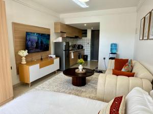 Executive Ruaka Studio