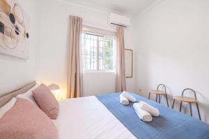 Central House with Terrace & Patio by ELE Apartments