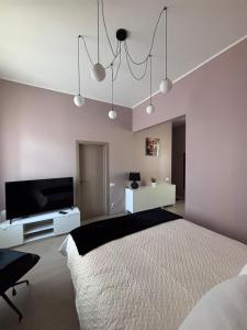 Stylish apt in city center Self check-in