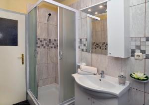Apartments Zdravka Slatine