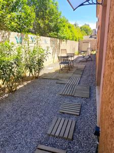 Studio cosy indépendant avec jardin privé