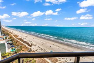 Wow-Fabulous Oceanfront 15th floor 2 Balconies!