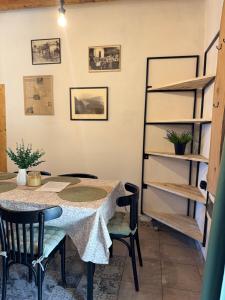 Banícka kuťka s kaďou z banského vozíka