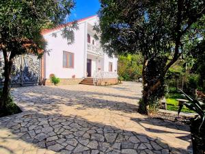 Hidden Gem Villa