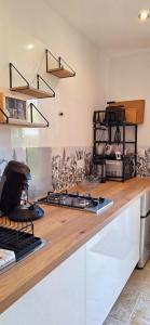Les Gites Sur La Colline - 28 m2 one bedroom gite with shared pool