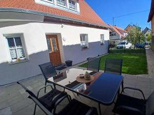 Ferienwohnung M&M mit Garten Ebenerdig 110qm 3 Zimmer 2x Bad