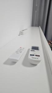 Modern Family Apartment, Free Parking, Balcony, Sleeps 5