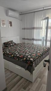 Modern Family Apartment, Free Parking, Balcony, Sleeps 5