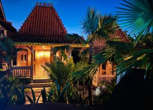 Joglo Ulu Home