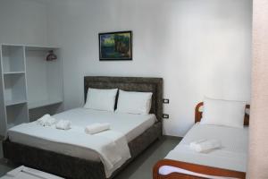Casa Elefteria & Viron