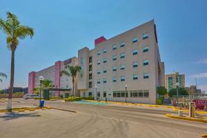 City Express Suites by Marriott Queretaro
