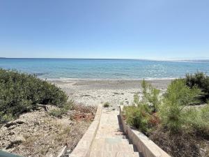 Seafront Villa with Pool Few Steps from the Beach