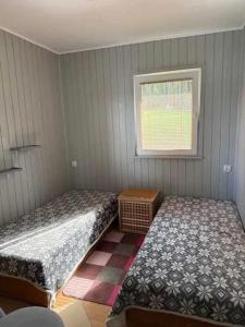 Domek nad jeziorem na Mazurach z kominkiem