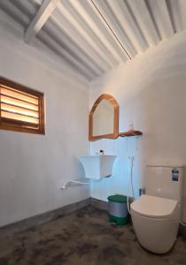 Happy Hippy Beach Cabanas Peanut Farm