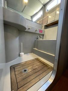Confortable Yatch