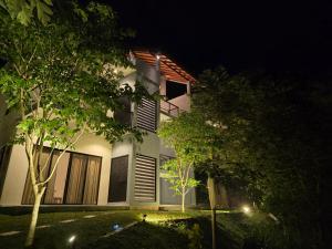 Rocks Bay Villas