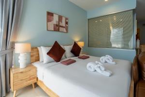 Chic Condo in Karon by Lofty