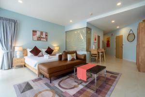Chic Condo in Karon by Lofty