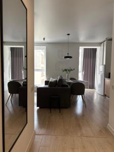 Modern Studio City Center дуже тепло! Netflix