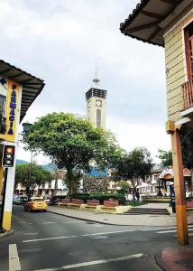 Exclusivo Depar centro Loja, parqueadero, WiFi