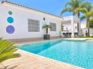Villa MARABÚ,piscina privada en Conil de la Frontera