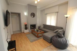 Sunny central apartment near Acropolis