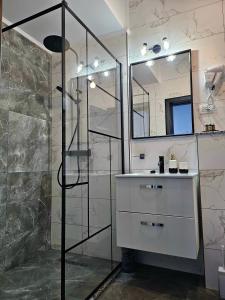 Apartament Complex B Stefan Lake