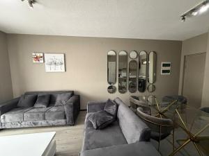 Luxury 2Bed 2Bath Apt With Private Garden And Pool Access in Sandton