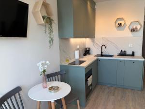 Apartament Perła Mórz Jedź na Wakacje 80 Garaż Faktura