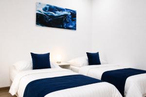 LYLY APARTMENT - 2 Bedrooms for 6 Guests & Free Parking