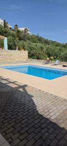 Yassas Apartment with shared pool