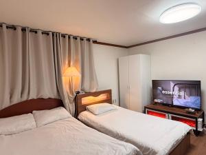 Seoul Adams Home Residence Cinema Room