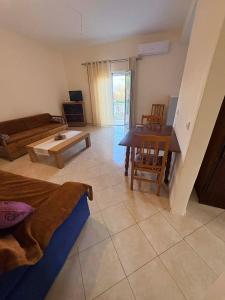 Dimitris House