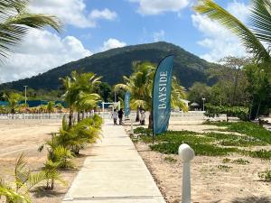 Casa de Playa en Playa Dorada con Bay Club y Piscinas