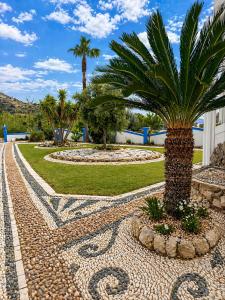 Mosaic Gardens